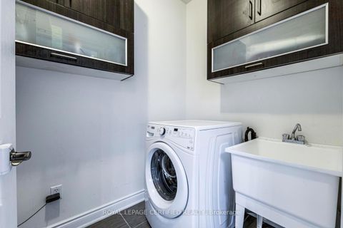 Photo 33 at 41 Danby Street, Kleinburg, Vaughan