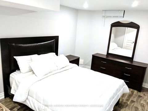 Photo 41 at 41 Danby Street, Kleinburg, Vaughan