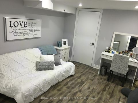 Photo 42 at 41 Danby Street, Kleinburg, Vaughan