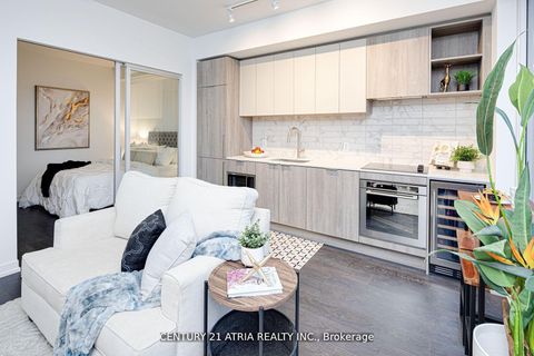 Photo 3 at 1810 - 2020 Bathurst Street, Cedarvale, Toronto