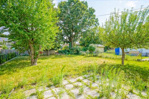 Photo 29 at 47 Stayner Avenue, Glen Park, Toronto