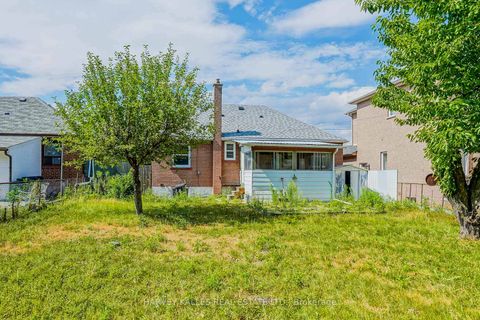 Photo 30 at 47 Stayner Avenue, Glen Park, Toronto