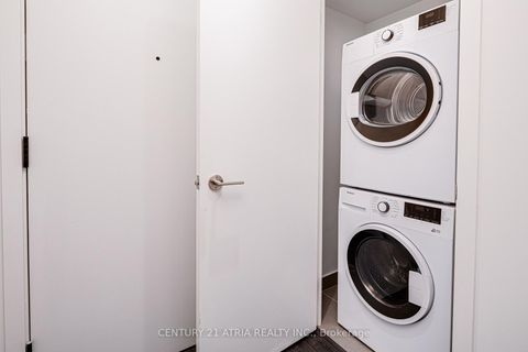 Photo 5 at 322 - 55 Mercer Street, Waterfront Communities C1, Toronto