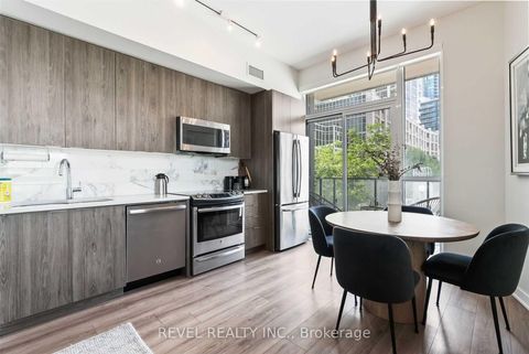Photo 8 at 215 - 50 Bruyeres Mews, Niagara, Toronto