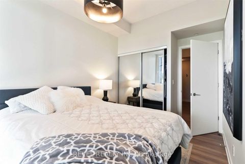 Photo 10 at 215 - 50 Bruyeres Mews, Niagara, Toronto
