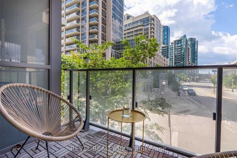 Photo 13 at 215 - 50 Bruyeres Mews, Niagara, Toronto