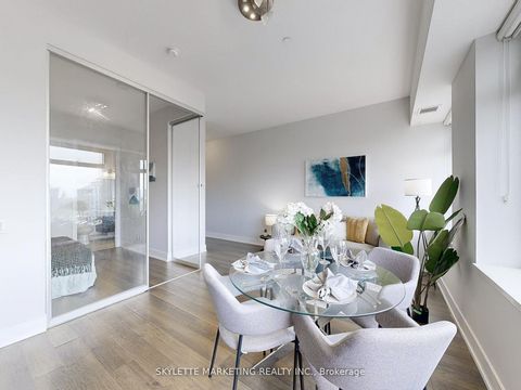 Photo 15 at 1128 - 111 St Clair Avenue W, St. Clair, Toronto