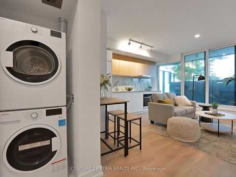 Photo 11 at 527 - 1100 Sheppard Avenue W, York University Heights, Toronto