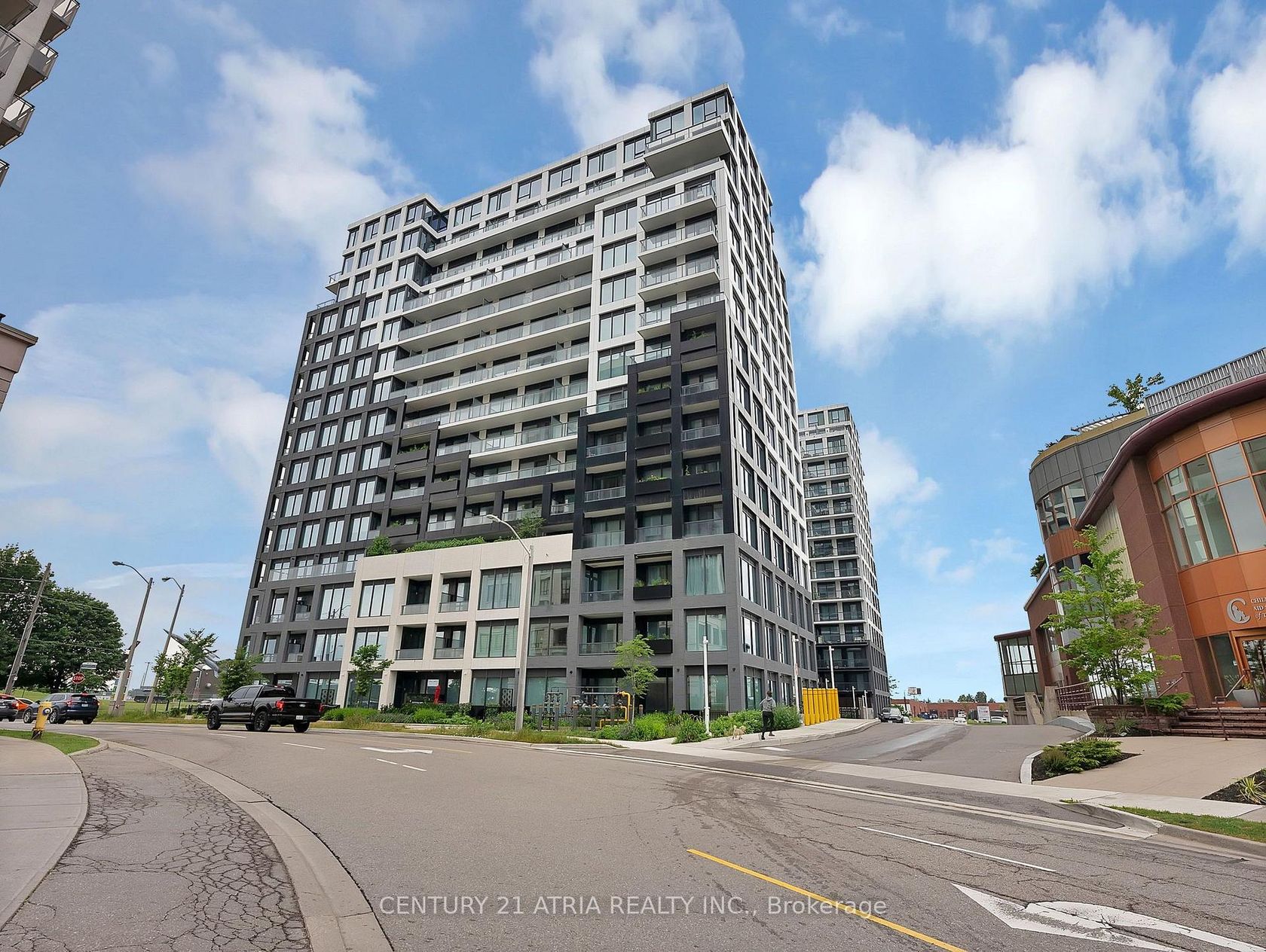 527 - 1100 Sheppard Avenue W, York University Heights, Toronto photo 8