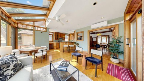 Photo 11 at 252 Sheldrake Boulevard, Mount Pleasant East, Toronto