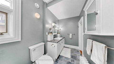 Photo 24 at 252 Sheldrake Boulevard, Mount Pleasant East, Toronto
