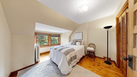 Photo 33 at 252 Sheldrake Boulevard, Mount Pleasant East, Toronto
