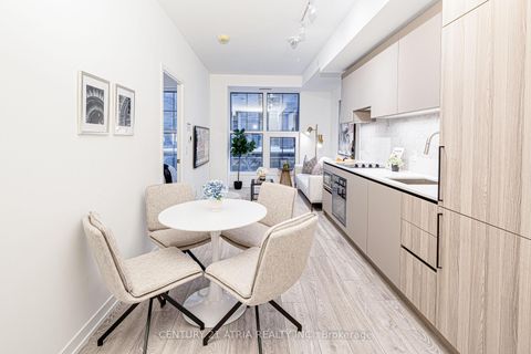 Photo 2 at 308 - 55 Mercer Street, Waterfront Communities C1, Toronto