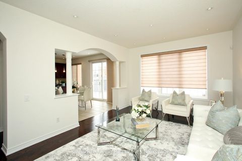 Photo 9 at 670 Via Romano Boulevard, Patterson, Vaughan