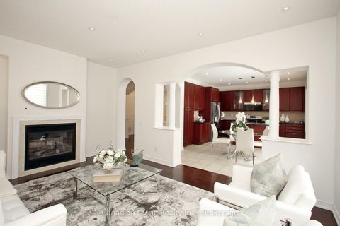 Photo 10 at 670 Via Romano Boulevard, Patterson, Vaughan