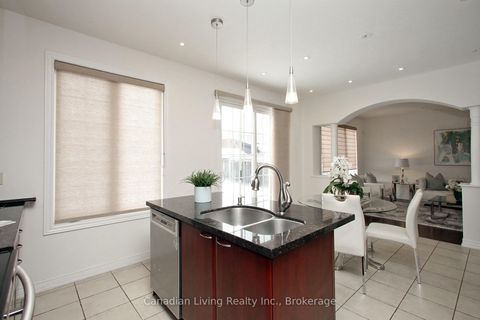 Photo 15 at 670 Via Romano Boulevard, Patterson, Vaughan