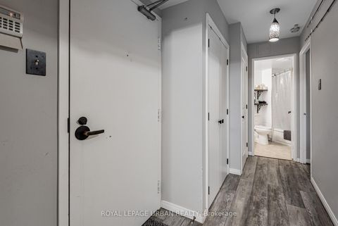 Photo 2 at 505 - 25 Maitland Street, Yonge Corridor, Toronto