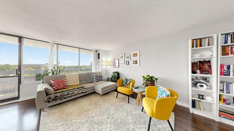 Photo 5 at 914 - 11 Wincott Drive, The Westway, Toronto