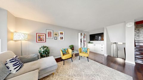 Photo 9 at 914 - 11 Wincott Drive, The Westway, Toronto