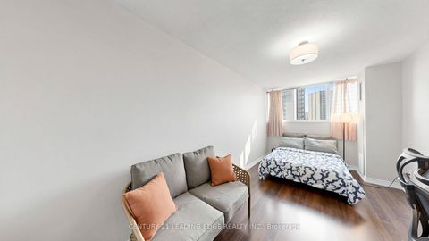 Photo 24 at 914 - 11 Wincott Drive, The Westway, Toronto