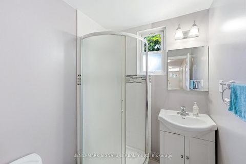 Photo 10 at 51 Baybrook Crescent, Woburn, Toronto