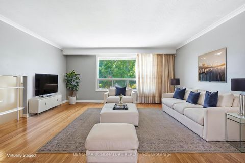 Photo 11 at 51 Baybrook Crescent, Woburn, Toronto
