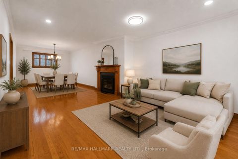 Photo 6 at 145 Old Surrey Lane, South Richvale, Richmond Hill