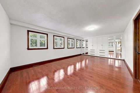 Photo 13 at 145 Old Surrey Lane, South Richvale, Richmond Hill