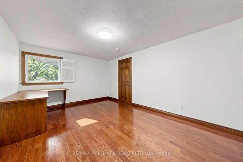 Photo 17 at 145 Old Surrey Lane, South Richvale, Richmond Hill
