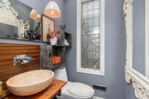Photo 11 at 236 Seaton Street, Moss Park, Toronto