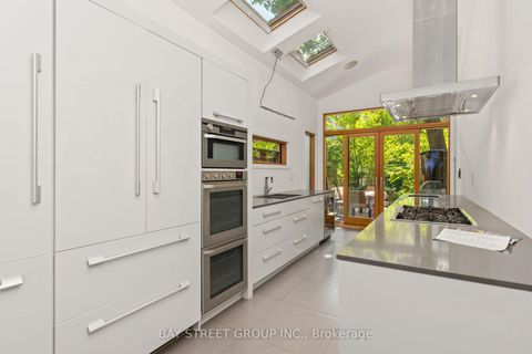 Photo 13 at 236 Seaton Street, Moss Park, Toronto