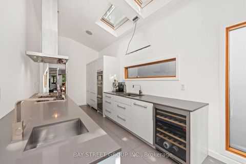Photo 16 at 236 Seaton Street, Moss Park, Toronto