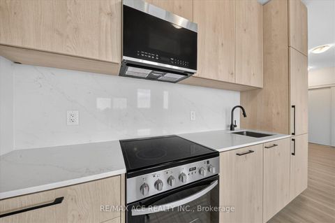 Photo 16 at 315 - 7439 Kingston Road, Rouge E11, Toronto