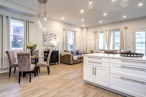 Photo 3 at 611 Northcliffe Boulevard, Oakwood Village, Toronto