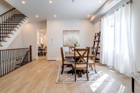 Photo 9 at 611 Northcliffe Boulevard, Oakwood Village, Toronto