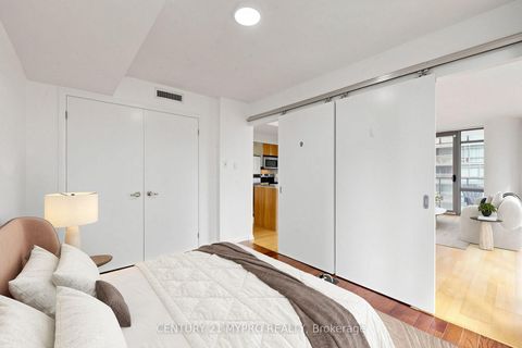 Photo 46 at 708 - 38 Grenville Street, Bay Street Corridor, Toronto