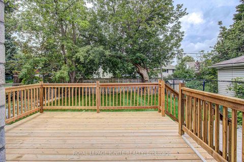 Photo 11 at 6 McCowan Road, Cliffcrest, Toronto