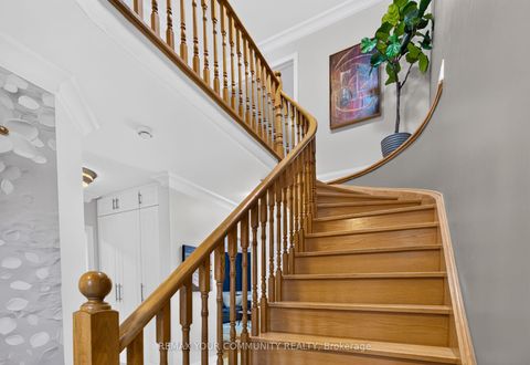 Photo 15 at 15 Klamath Court, Maple, Vaughan