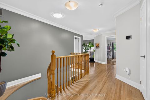 Photo 16 at 15 Klamath Court, Maple, Vaughan