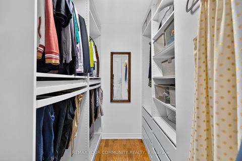 Photo 19 at 15 Klamath Court, Maple, Vaughan