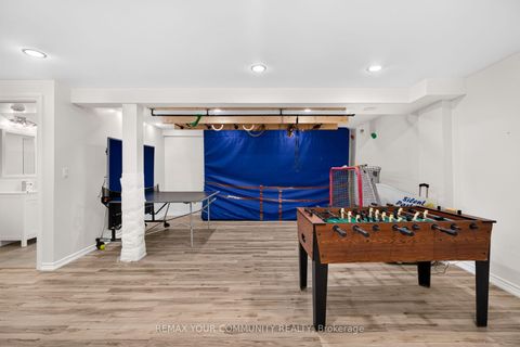 Photo 28 at 15 Klamath Court, Maple, Vaughan