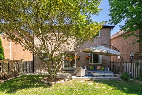 Photo 30 at 15 Klamath Court, Maple, Vaughan