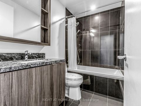 Photo 9 at 3215 - 115 Blue Jays Way, Waterfront Communities C1, Toronto