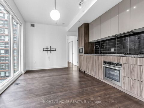 Photo 12 at 3215 - 115 Blue Jays Way, Waterfront Communities C1, Toronto