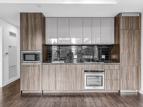 Photo 13 at 3215 - 115 Blue Jays Way, Waterfront Communities C1, Toronto