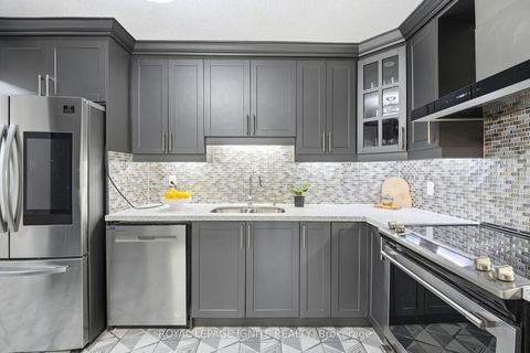 Photo 7 at 903 - 3380 Eglinton Avenue, Scarborough Village, Toronto