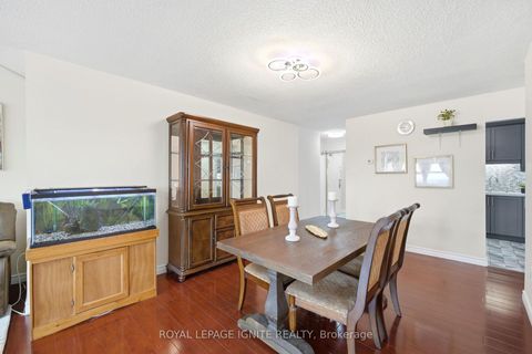 Photo 9 at 903 - 3380 Eglinton Avenue, Scarborough Village, Toronto