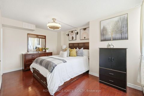 Photo 12 at 903 - 3380 Eglinton Avenue, Scarborough Village, Toronto
