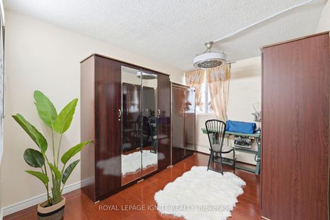 Photo 20 at 903 - 3380 Eglinton Avenue, Scarborough Village, Toronto