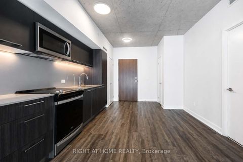 Photo 9 at 903 - 45 BASEBALL Place, South Riverdale, Toronto